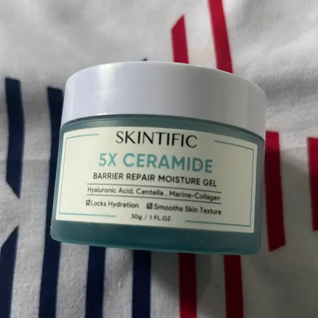 Manfaat Skintific 5X Ceramide Moisture Gel