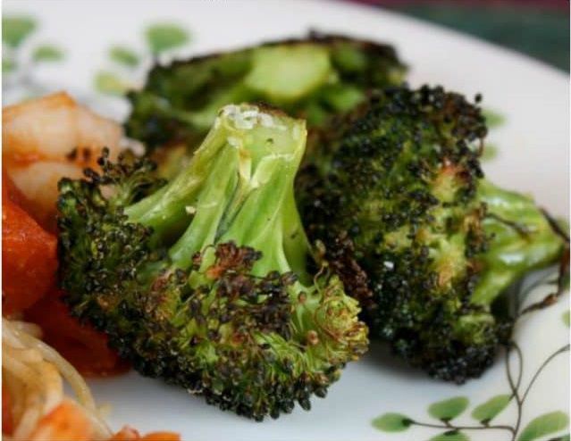 Easy Roasted Broccoli