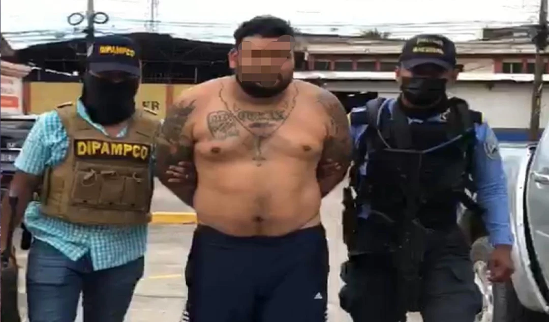 El Salvador: Capturan a pandillero de la MS13 que organizaba crímenes en Honduras