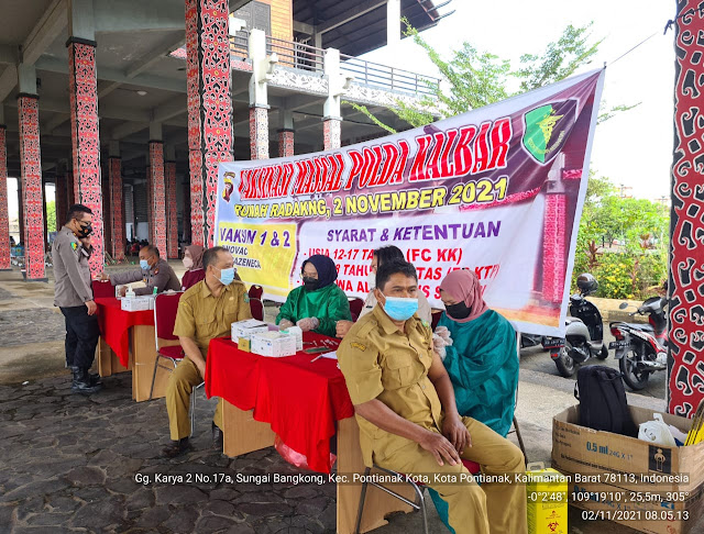 Ratusan Hingga Ribuan Masyarakat Ikuti Vaksinasi Yang Dilaksanakan Biddokkes Polda Kalbar