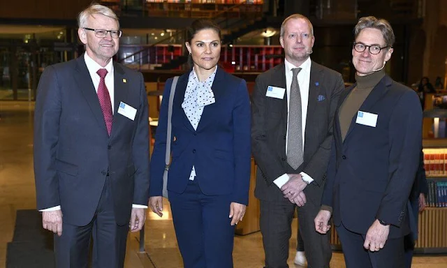 Tiger of Sweden Ruma Suit. Crown Princess Victoria wore a new wool-stretch suit from Tiger of Sweden