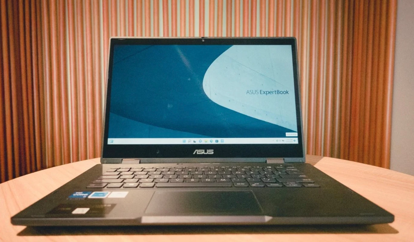 Review Asus ExpertBook B3 Flip B3402, Laptop Bisnis Convertible Canggih Dukung 4G LTE