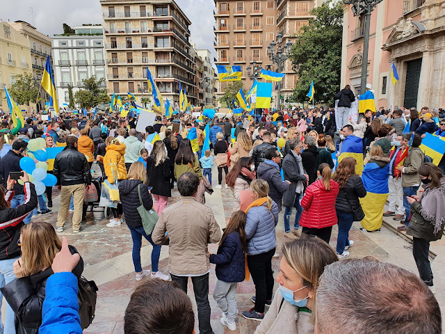 Demonstratie op de pleinen in Valencia Spain