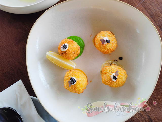 Crispy Arancini Stuffed with Prawns and Caviar @ Sea.Salt.Fire, Anantara Desaru Coast Resort & Villas