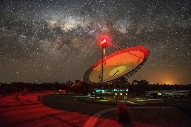 Telescópio de Rádio Parkes na Austrália que captou um estranho sinal vindo da direção de Proxima Centauri