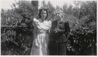 Sarah (Annie) with mother Elizabeth