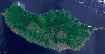 Funchal, Madeira Date: 2016-08-07 Sentinel-2 L1C + Enhanced Pierre Markuse's Wildfire Script Author: Monja Šebela Contains modified Copernicus Sentinel data [2019], processed by Sentinel Hub Inspect in EO Browser