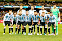 SELECCIÓN DE ARGENTINA. Temporada 2016-17. Jonatan Maidana, Gabriel Mercado, Nicolás Otamendi y Sergio Romero. Leo Messi, Ángel Di María, Paulo Dybala, Gonzalo HIguaín, José Gómez, Lucas Biglia y Éver Banega. SELECCIÓN DE BRASIL 0 SELECCIÓN DE ARGENTINA 1 Viernes 09/06/2017, 12:00 horas (horario europeo). Partido internacional amistoso. Melbourne, Australia, estadio Cricked Ground: 95.569 espectadores. GOLES: 0-1: 44’, Mercado.