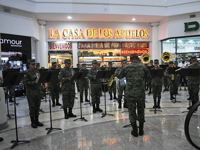 Flashmob de la Banda de Música de la X Región Militar