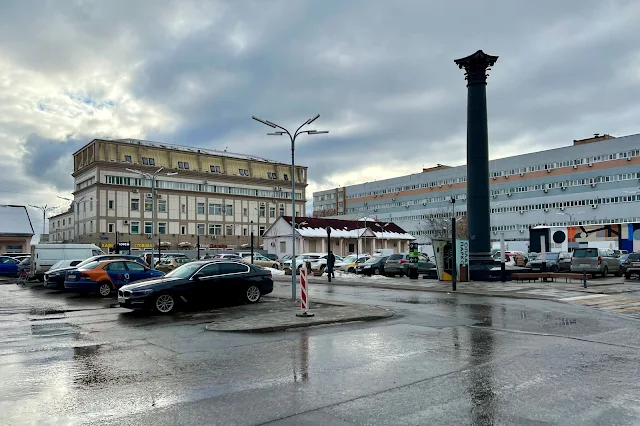 Складочная улица, бизнес-центр «Станколит» – бывший Московский чугунолитейный завод «Станколит», запасная колонна для Триумфальной арки
