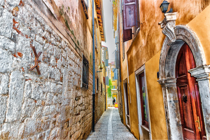 Porec streets | Private & Shared boat tours Istria!