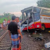 Begini Kronologi Kecelakaan Bus Harapan Jaya vs KA Rapih Dhoho, Bagian Belakang Tertabrak Hingga Berputar
