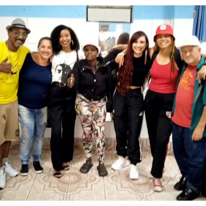 Coletivo Poesia é da hora