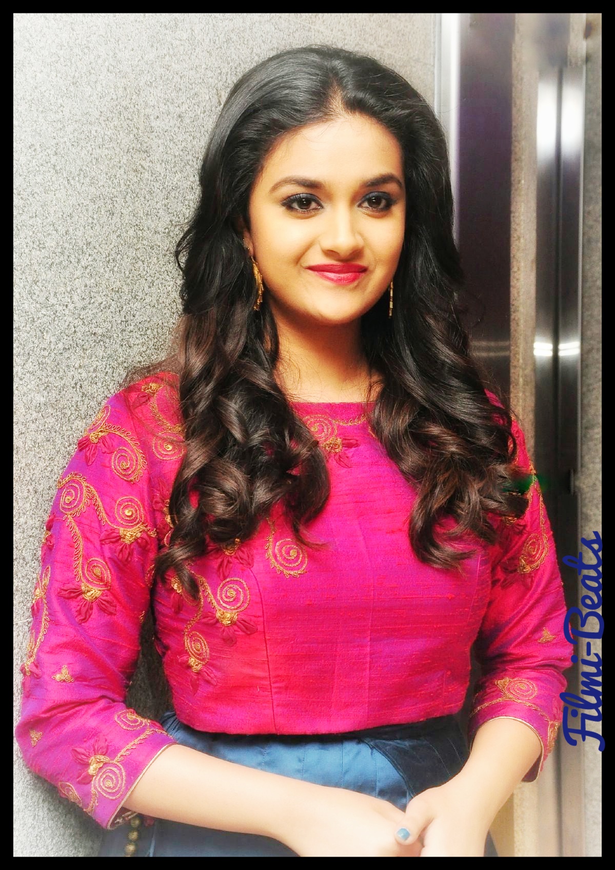 Keerthy Suresh WALLPAPER IMAGE AND BIOGRAPHY