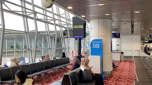 KLIA/KLIA Airport Digital Screen Ads Networks, KLIA 1 International & Domestic Departures & Arrivals Concourses Digital Screen Ads Network Airport,