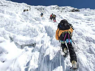 माउंट एवरेस्ट पर चढ़ने वाले भारतीय पर्वतारोही: पूरी सूची   |    Indian Mountaineers who climbed the Mount Everest: Complete List