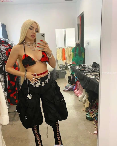 Ava Max Sexy Bikini, Bra and Cleavage Pictures