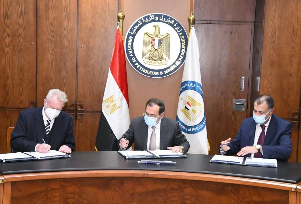 توقيع اتفاقيتين جديدتين للبحث عن البترول بمصر باستثمارات نصف مليار دولار