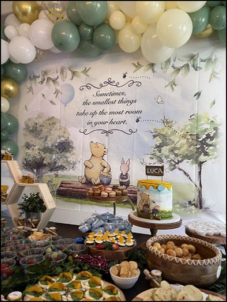 Classic Winnie the Pooh Bear Backdrop  Classic Winnie the Pooh party decorations