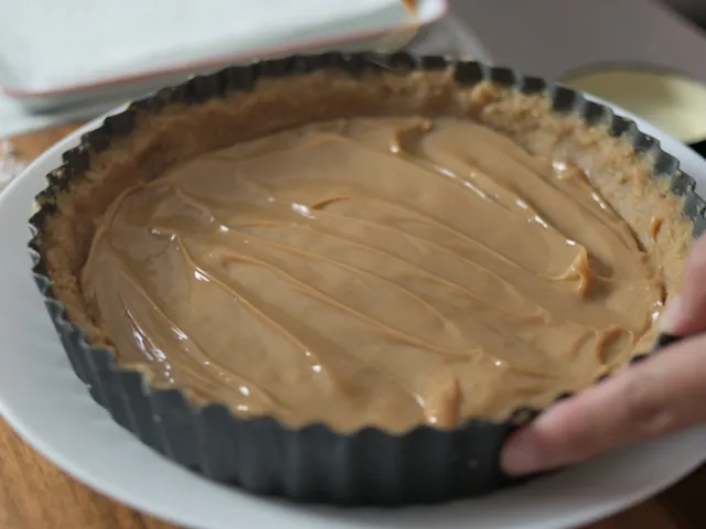 dulce de leche all over the pie base.