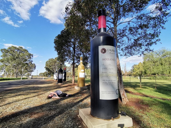Griffith BIG Wine Bottle | BIG Things of Australia