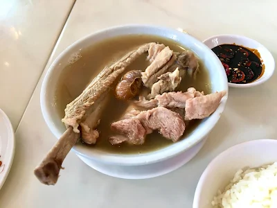 シンガポールの肉骨茶