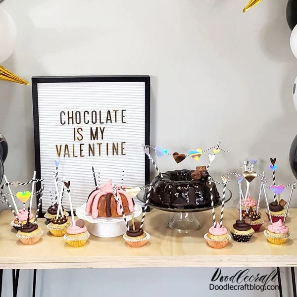 This simple trick takes a super mediocre dessert like these homemade cupcakes and amps them up for the perfect Valentine day party!