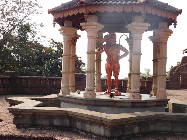 हनुमान मूर्ती - श्री जय विनायक मंदिर