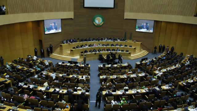 Afrika Birliği İsrail'in statüsünü askıya aldı