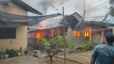 Si Jago Merah Ngamuk, Dua Rumah Guru Ludes