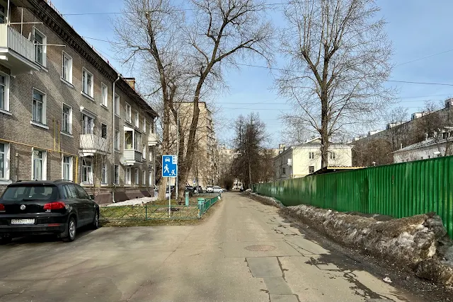 улица Бажова, дворы