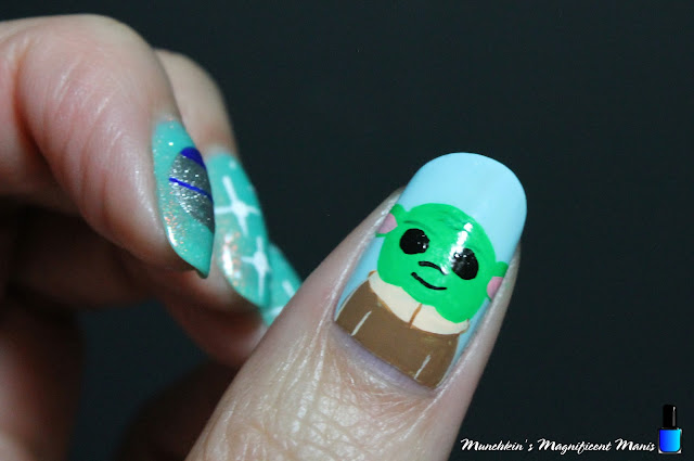 Grogu Nail Design