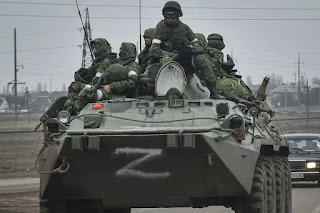 القوات الأوكرانية تقاوم التقدم الروسي.. موسكو تقول إن بإمكان المدنيين مغادرة كييف وتعترف بوجود خسائر في صفوف قواتها