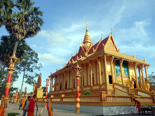 Chùa Xiêm Cán là ngôi chùa của người Khmer tại Bạc Liêu.