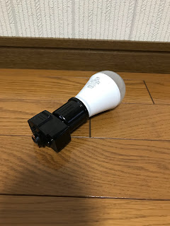 LED電球　抜け止めコンセントプラグ　E26コンセントアダプタ