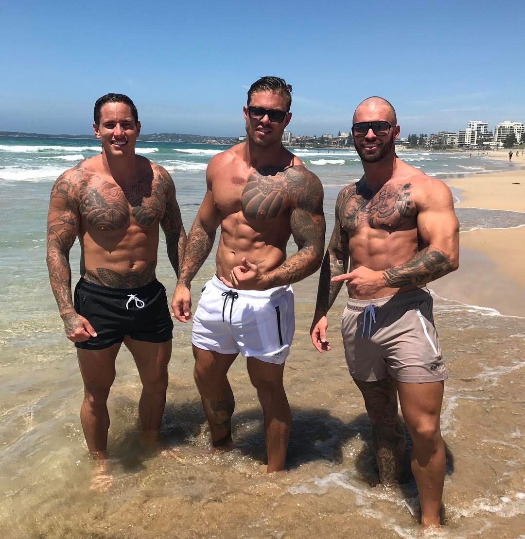 sexy-shirtless-guys-beach-strong-muscular-tattoo-buddies