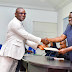  Ayade swears-in journalist as Head of Service