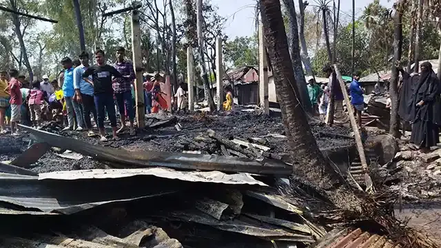 বাঁশখালীতে ভয়াবহ অগ্নিকান্ডে ক্ষয়ক্ষতি ৫০ লক্ষাধিক টাকা