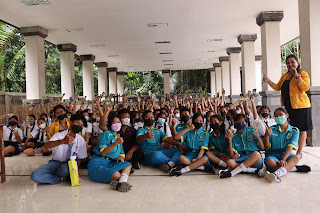 Meet Up : SMK TI Bali Global Badung Dengan Siswa/i SMP Negeri 4 Abiansemal