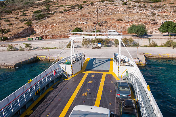 Shipping with low carbon emissions