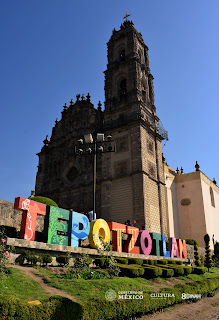 Letrero de bienvenida de Tepotzotlán