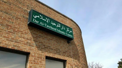 کینیڈا کی مسجد میں نمازیوں پرشراب سپرے کرنے والے حملہ آور گرفتار