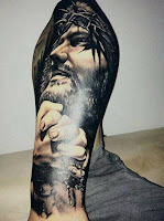 10 tatuajes de Jesús