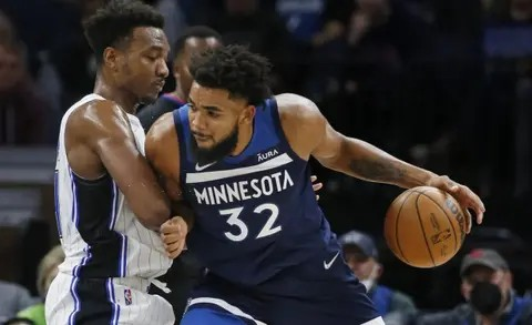 Karl Towns cerca de retornar a la cancha