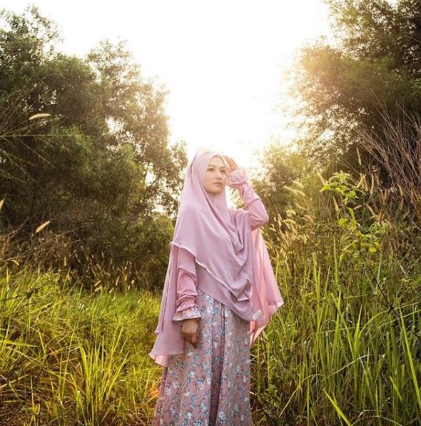 Model Baju Gamis Syar’i Lyra Virna, Gamis Syar’i