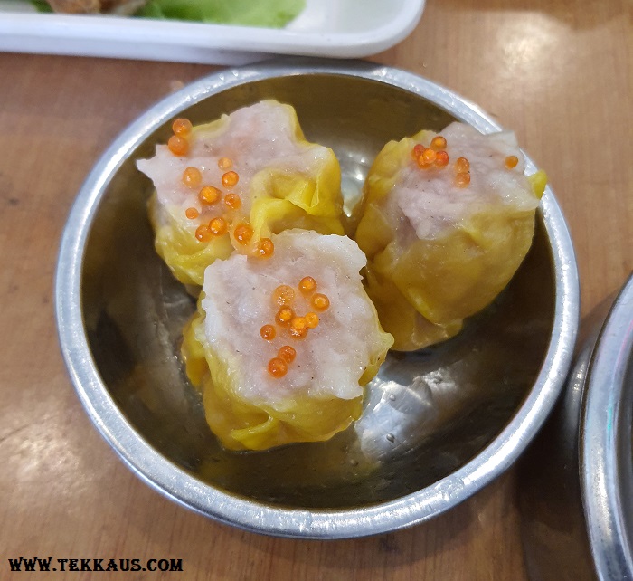 Siu Mai (烧卖) - Pork dumplings