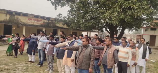 बलिया : स्वीप के अंतर्गत विभिन्न कार्यक्रमों का आयोजन