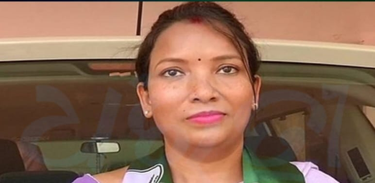 ସୁନୀତା  ଛାଡିଲେ ବିଜେଡି, କଂଗ୍ରେସର ହାତ ଧରିଲେ , ଘରକୁ ଫେରିବା ପରେ କର୍ମୀମାନେ ଖୁସି 