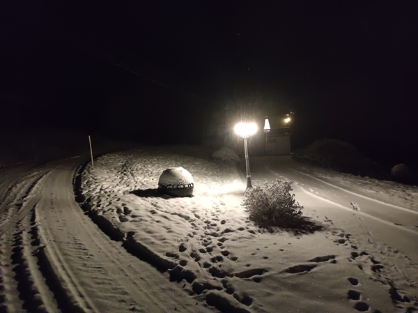 snø kos kveldsstemning