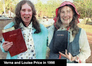 Verna and Louise Price in 1998 with their bibles in Pinson, Alabama